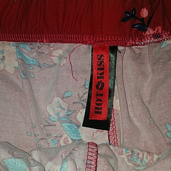 Shorts - Picture 3 of 3